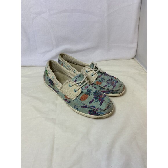 Sanuk Shoes - Sanuk Island Print Slip on sz 8 Boating,Casual, Lightweight